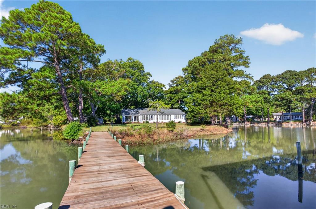 4539 Johns Point Rd Property Photo 2