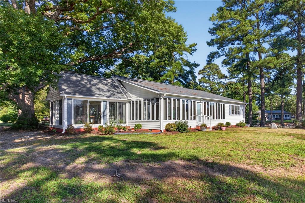4539 Johns Point Rd Property Photo 3