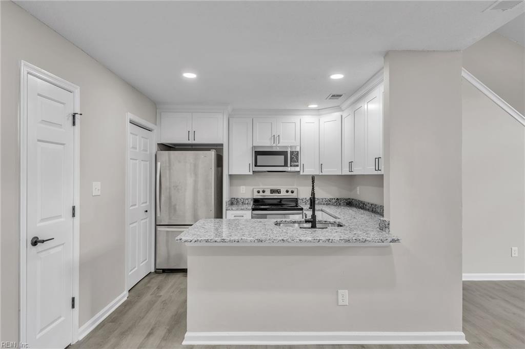 425 Troon Chse Property Photo 11