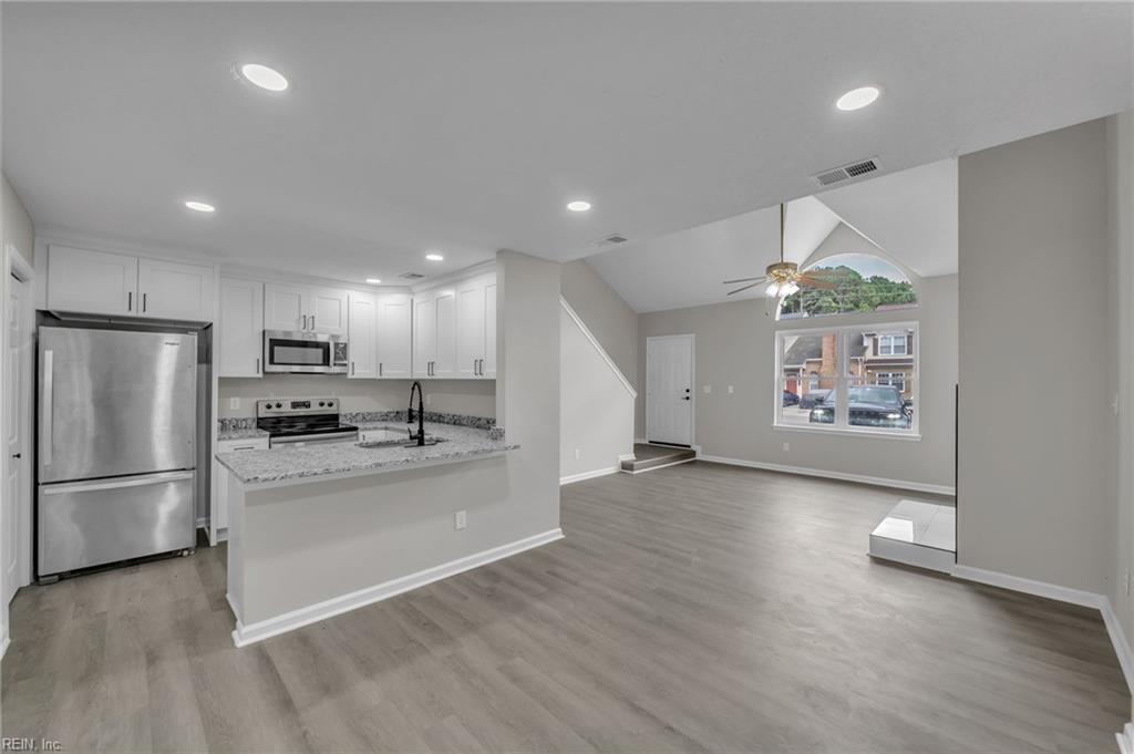 425 Troon Chse Property Photo 12