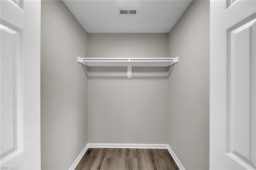 425 Troon Chse Property Photo 24