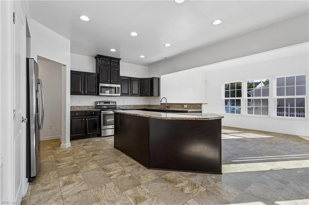 514 Loggerhead Dr Property Photo 12
