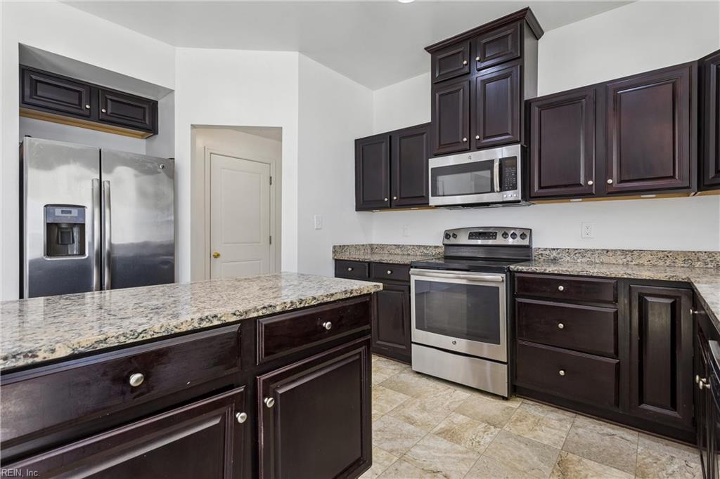 514 Loggerhead Dr Property Photo 16