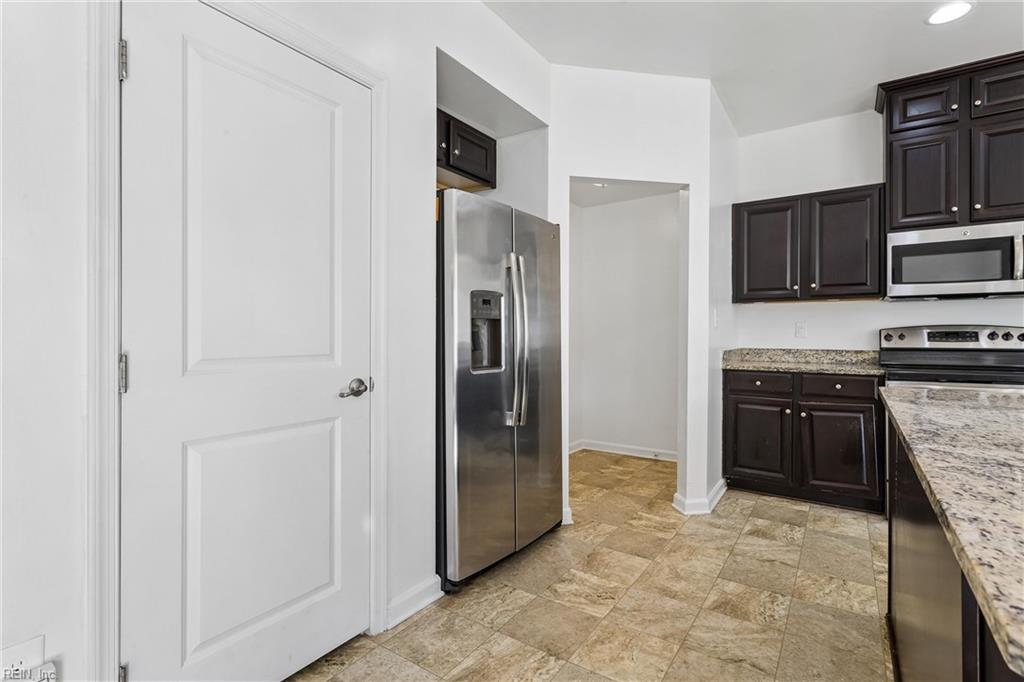 514 Loggerhead Dr Property Photo 20