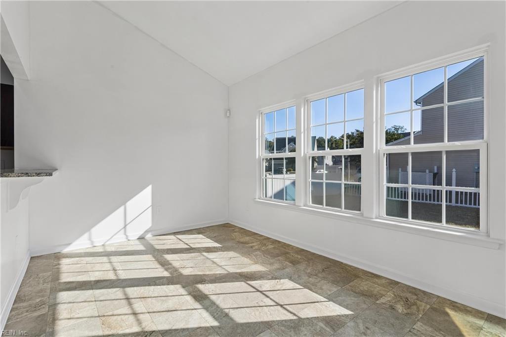 514 Loggerhead Dr Property Photo 21
