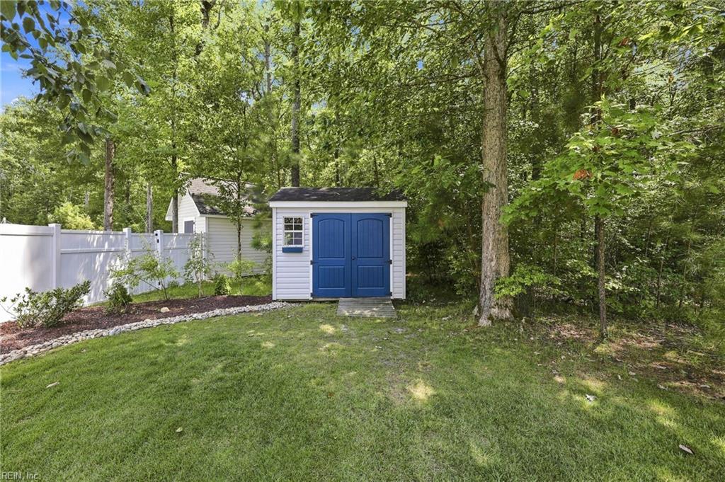 2417 Lily Loch Ct Property Photo 44