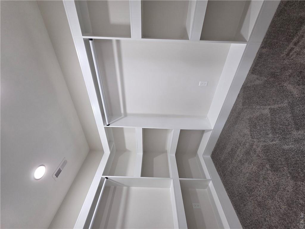 629 Day St Property Photo 23