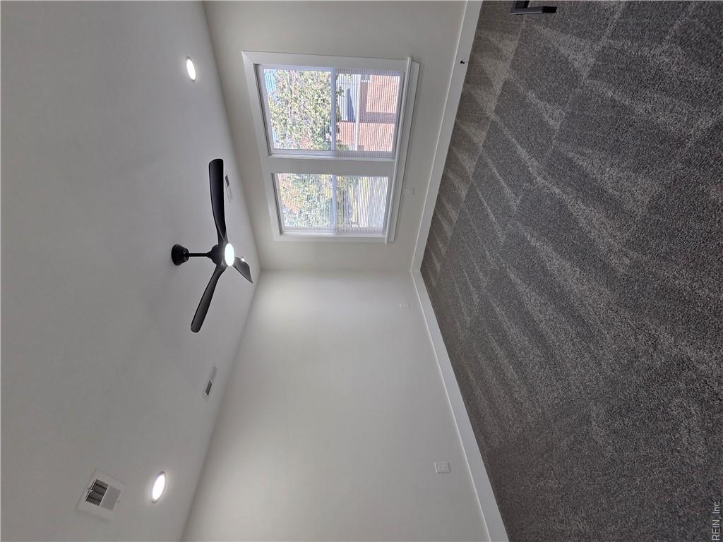 629 Day St Property Photo 28