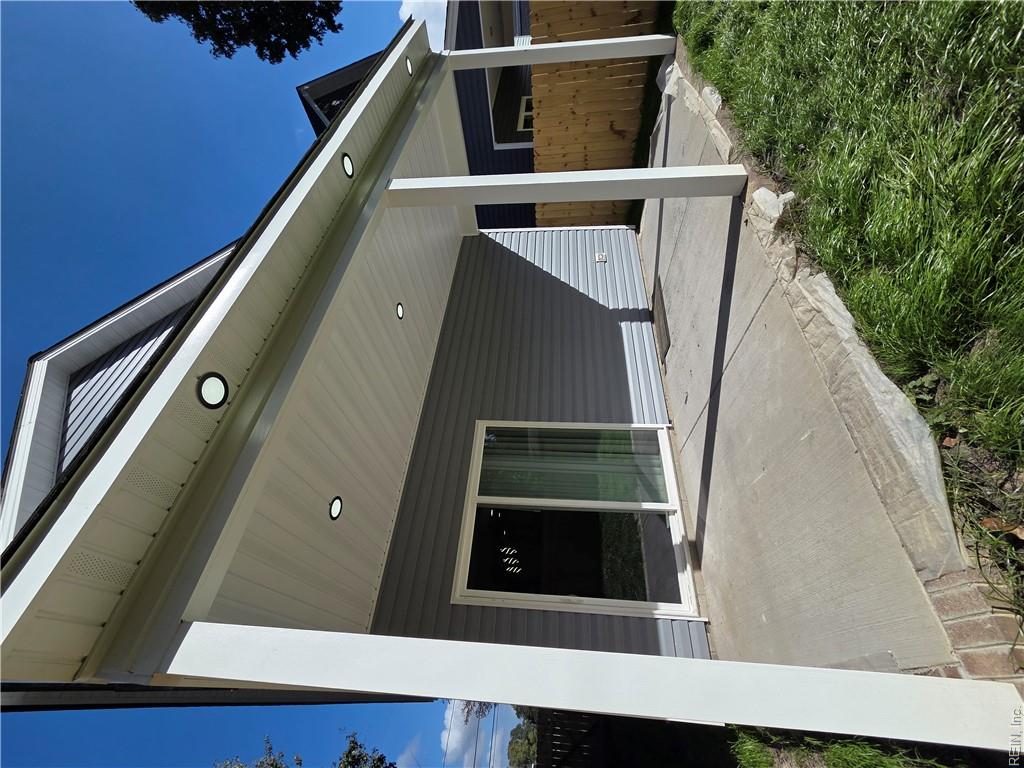 629 Day St Property Photo 34