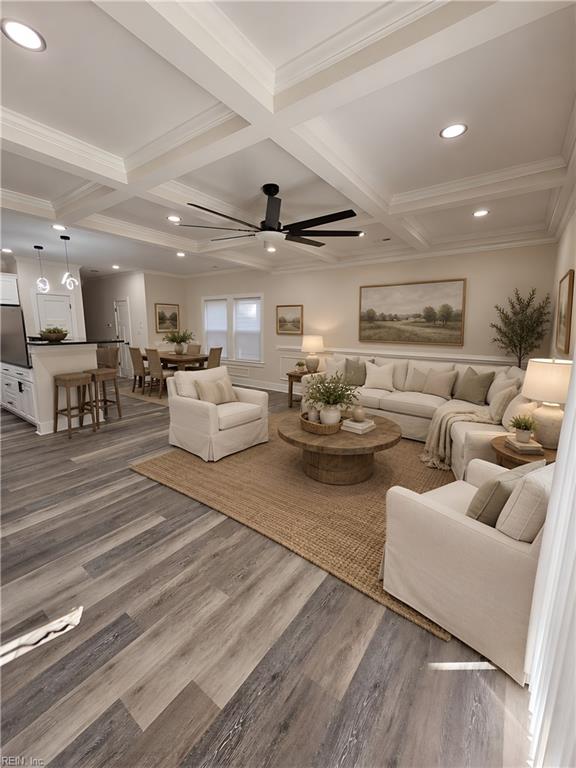 627 Day St Property Photo 7