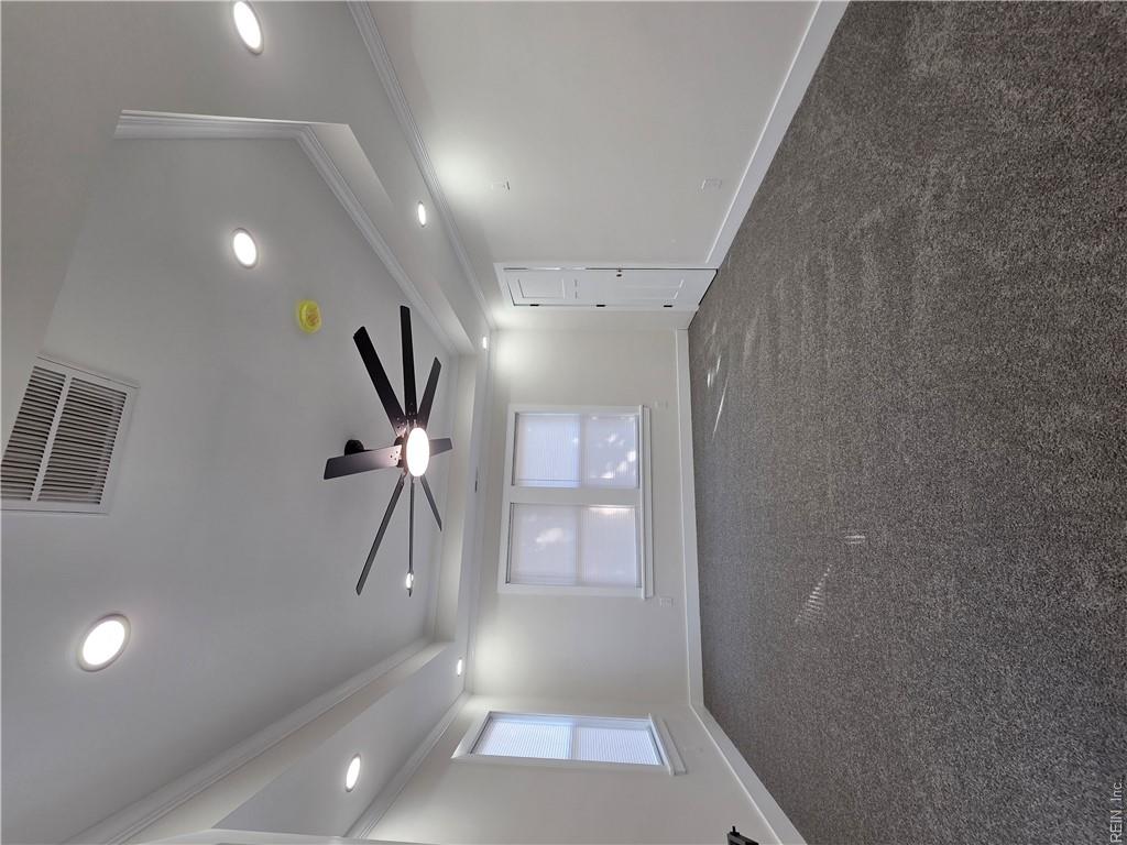 627 Day St Property Photo 12