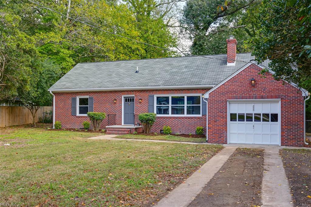 686 Winthrop Rd Property Photo 4