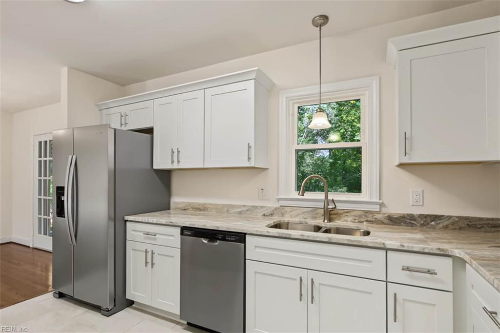 686 Winthrop Rd Property Photo 18
