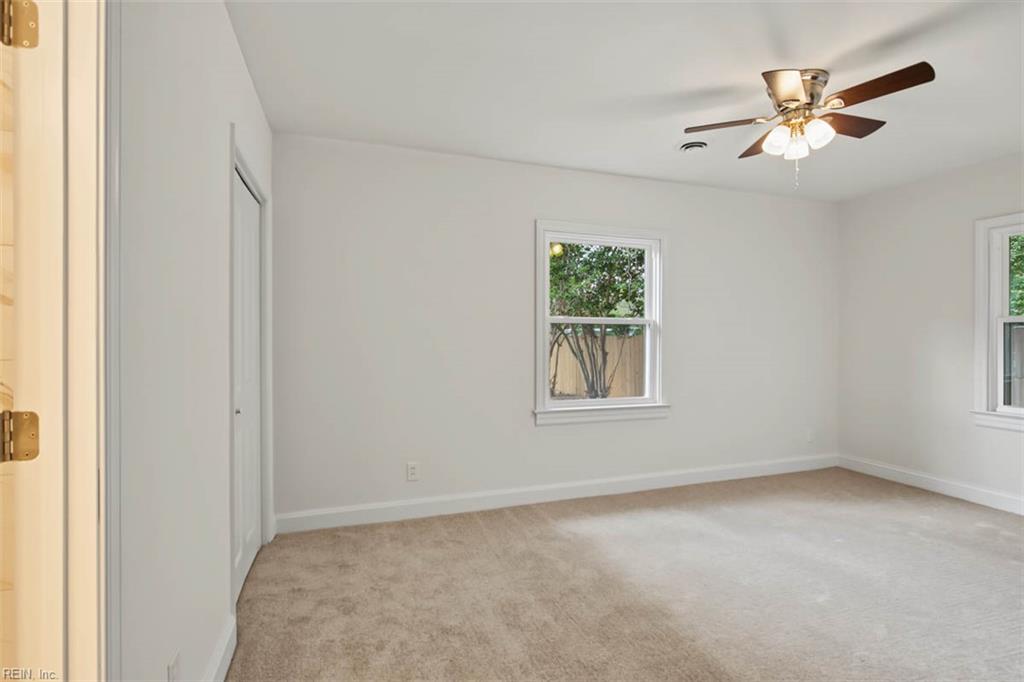 686 Winthrop Rd Property Photo 23