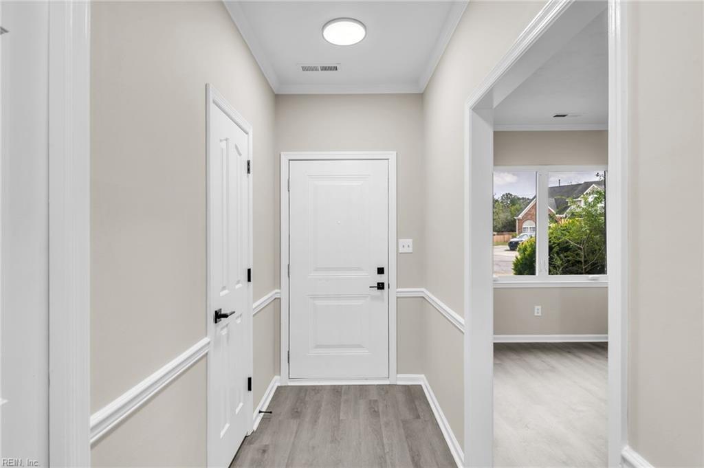 720 Hunters Quay Property Photo 6