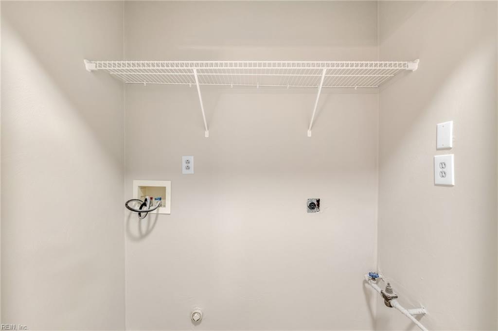 720 Hunters Quay Property Photo 9