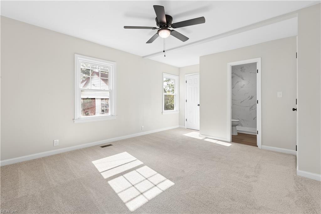 15 Roberts Ct E Property Photo 22