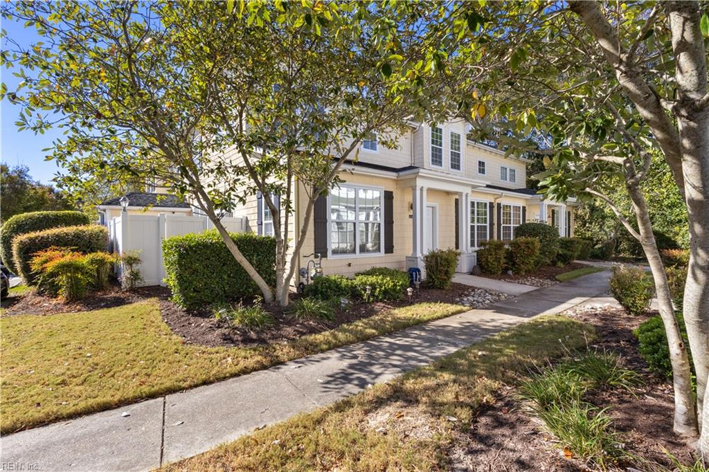 1216 Grace Hill DR Property Photo 1