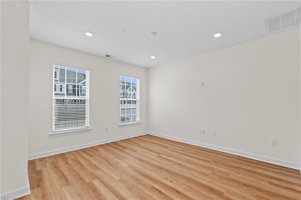 4908 Apricot Way Property Photo 6
