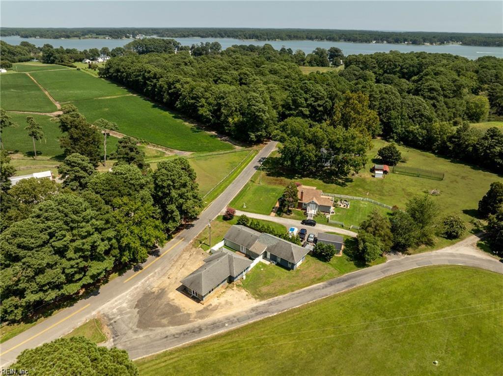 5762 East River Rd Property Photo 1