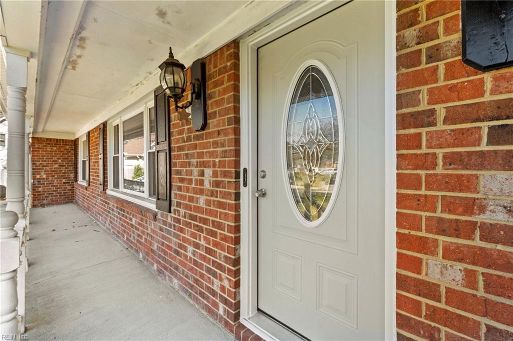 4812 Knollwood Ct Property Photo 4
