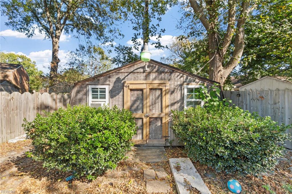 4812 Knollwood Ct Property Photo 44