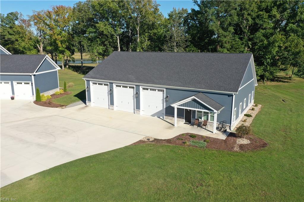 20376 Hayes Ln Property Photo 37