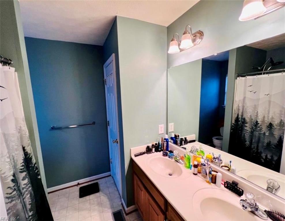 108 Iris St Property Photo 11
