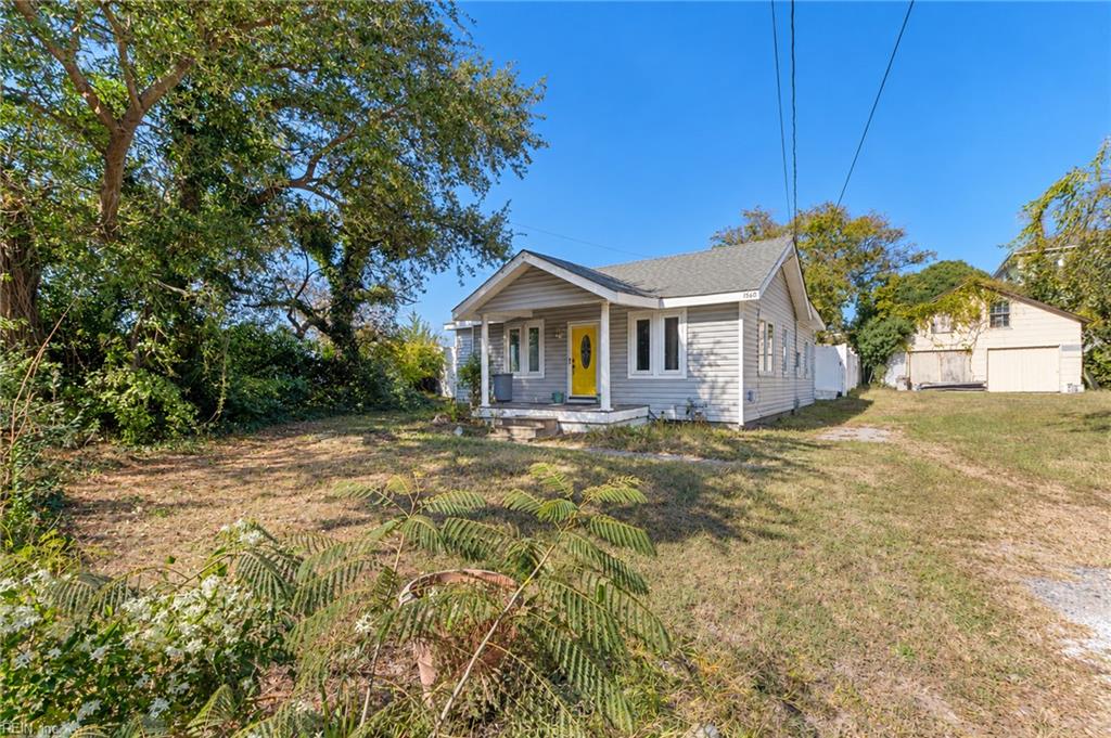 1560 Chela Ave Property Photo 1