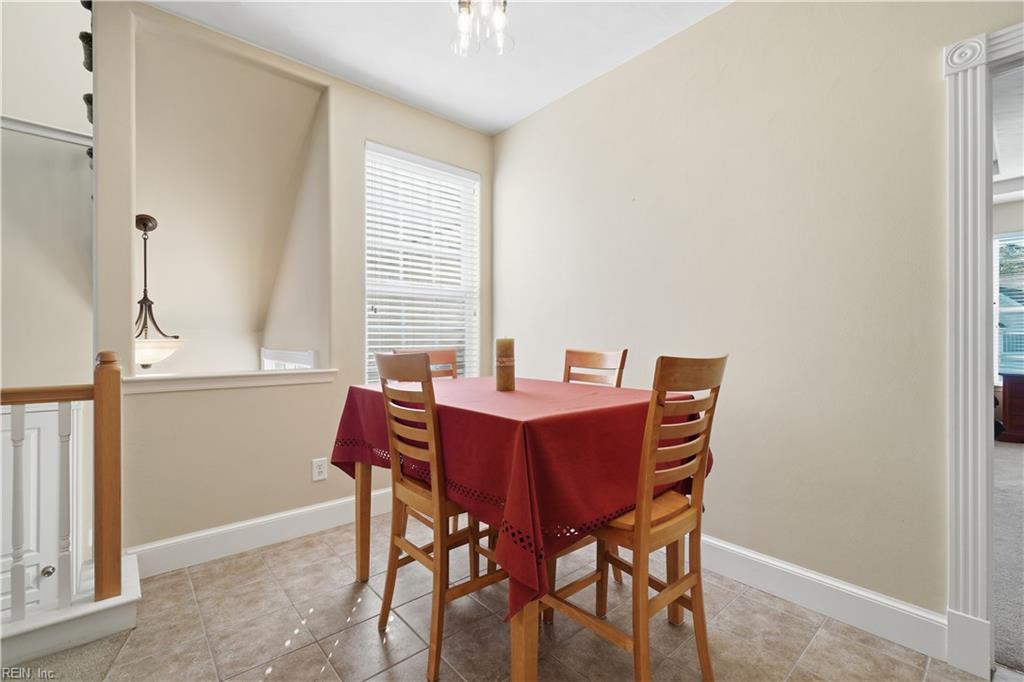 1061 Bay Breeze Dr Property Photo 13