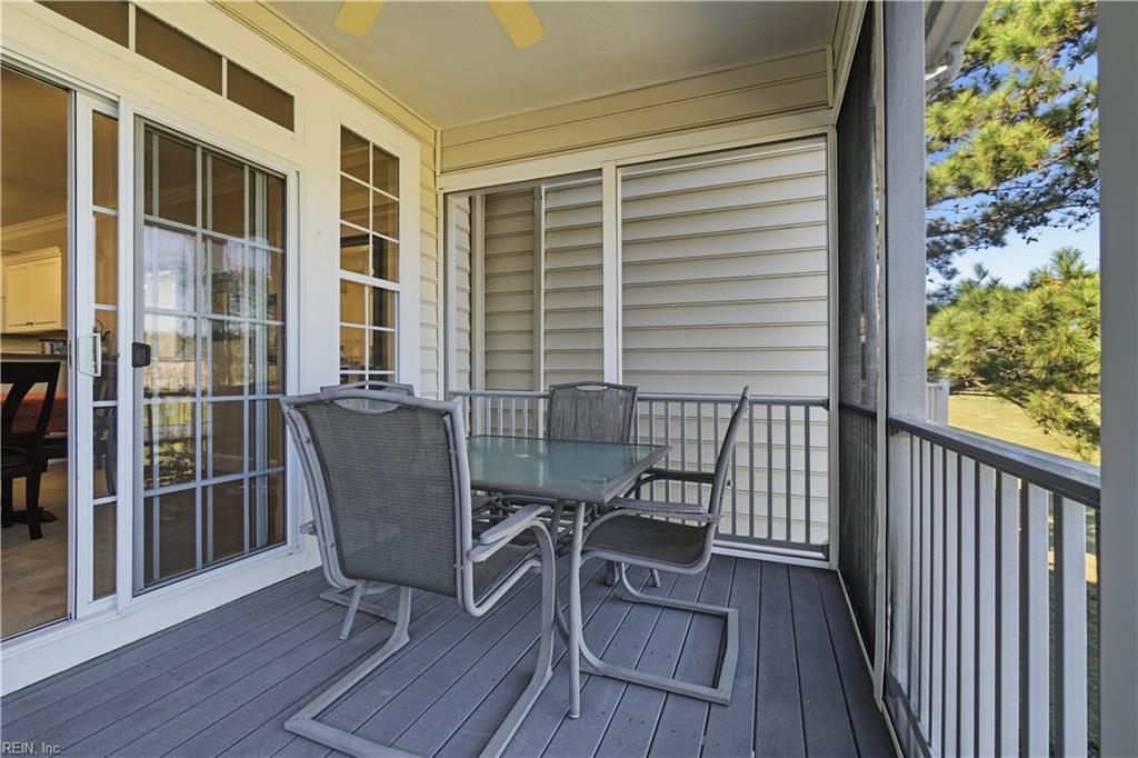 1061 Bay Breeze Dr Property Photo 16