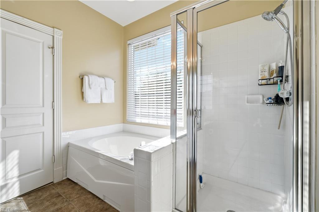 1061 Bay Breeze Dr Property Photo 22