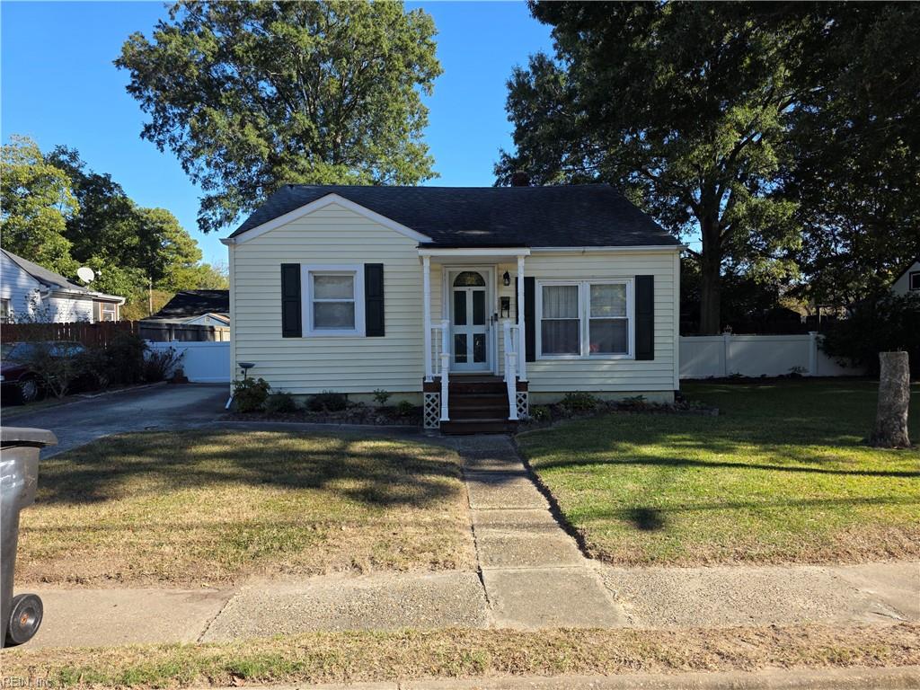 13 Chowan DR Property Photo 1