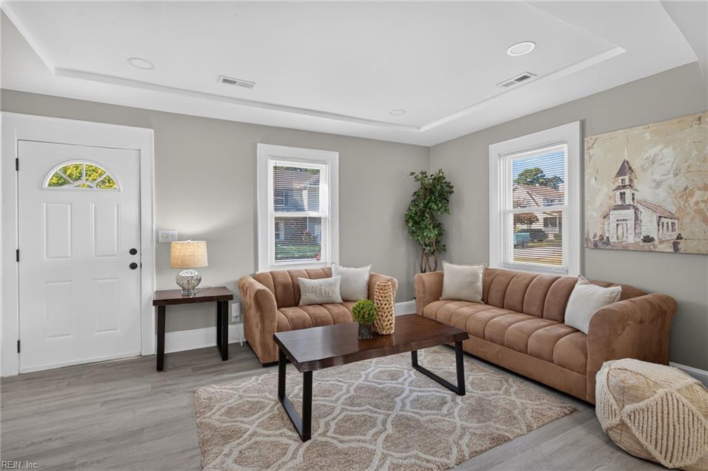 3714 Pamlico Cir Property Photo 2