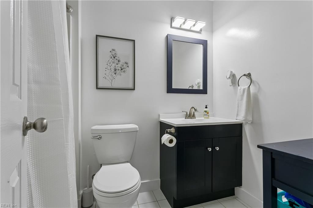 555 Blount Point Rd Property Photo 23