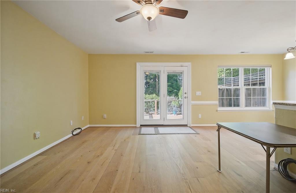 559 Suburban Pw Property Photo 12