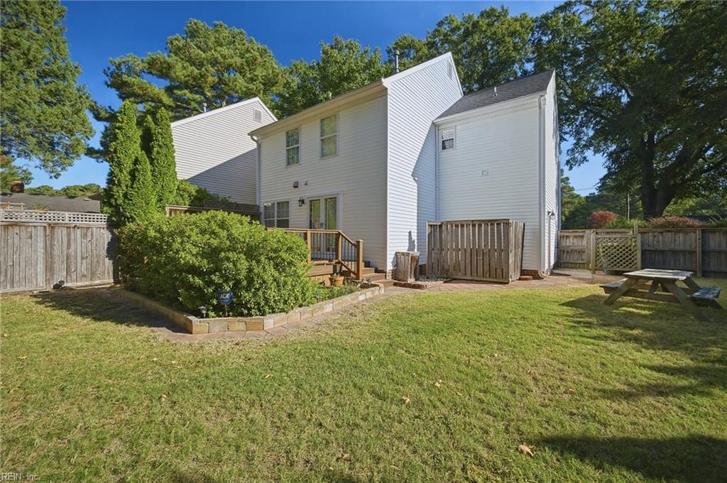 559 Suburban Pw Property Photo 39
