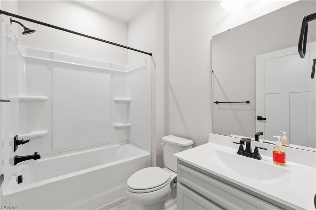 910 Marston St Property Photo 31