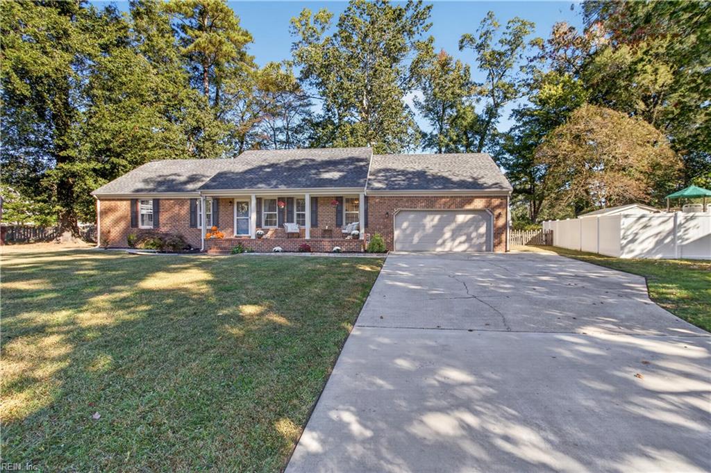405 Bridle Ct Property Photo 2