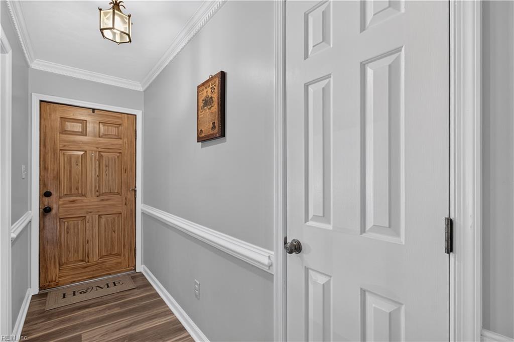 405 Bridle Ct Property Photo 5