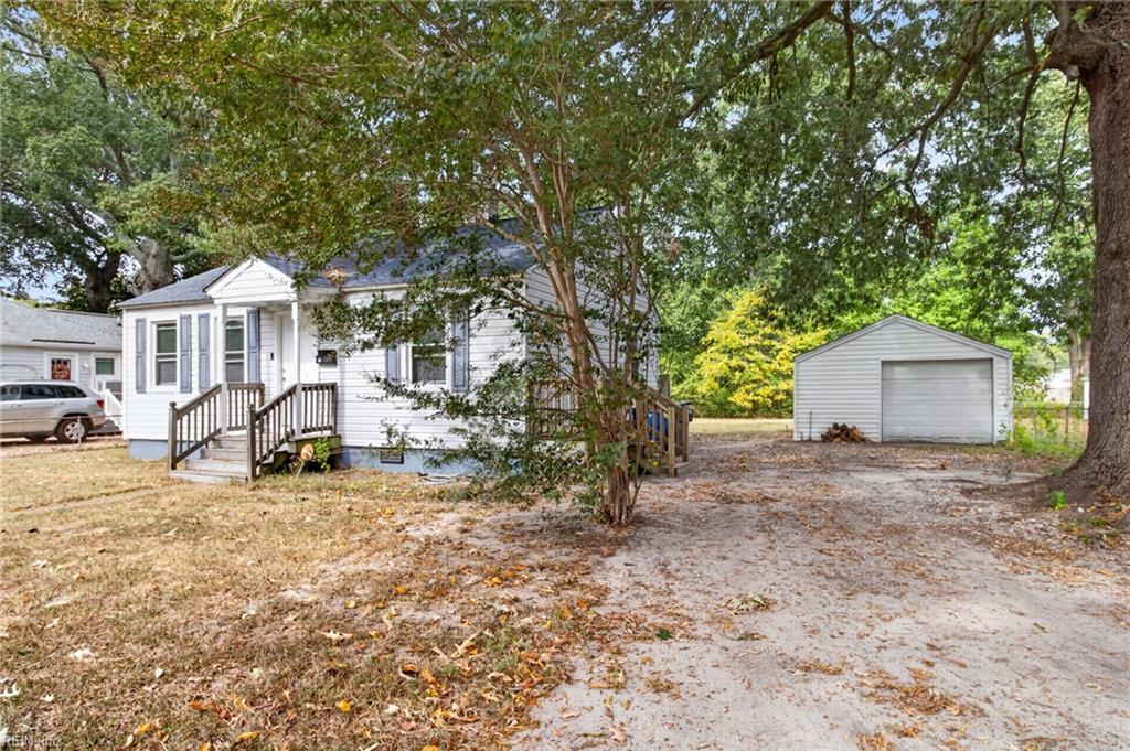 805 Paul St Property Photo 3