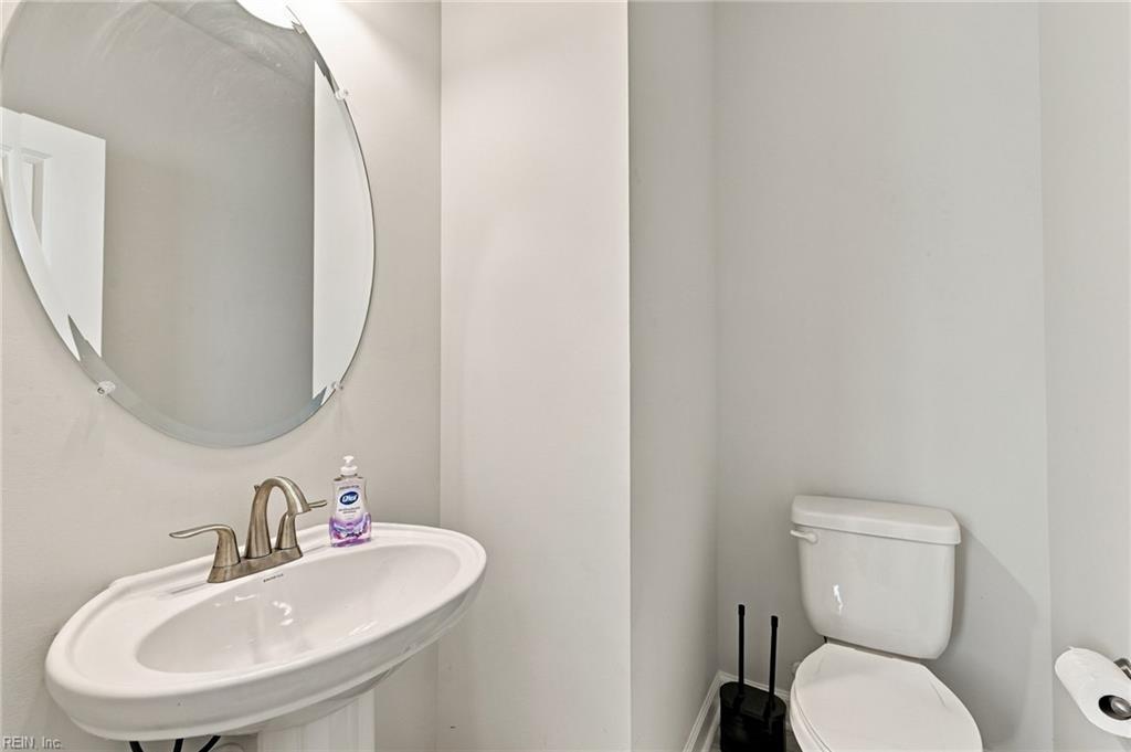 2227 Sanibel Ln Property Photo 39