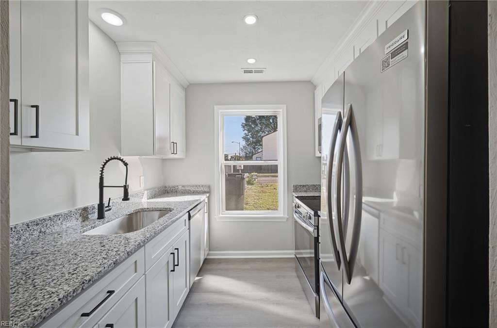 3704 Sugar Creek Ln Property Photo 16