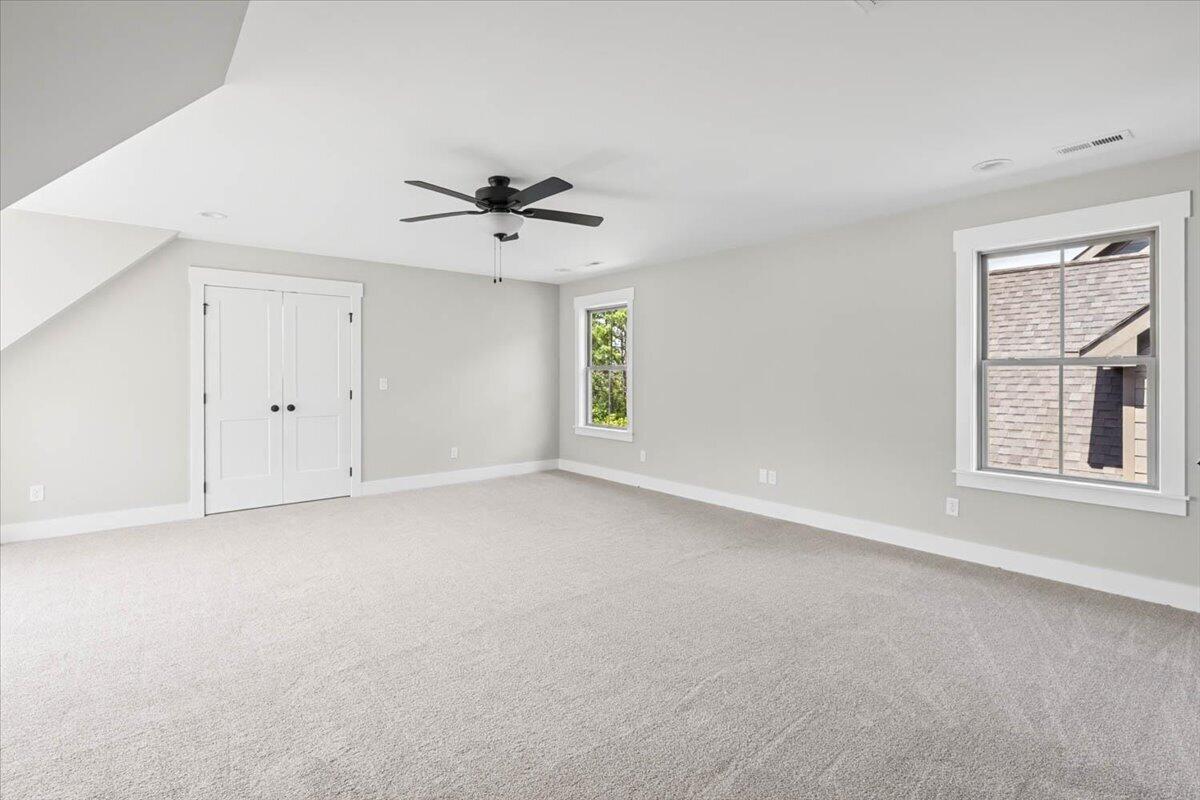 9892 Trestle Circle Property Photo 30