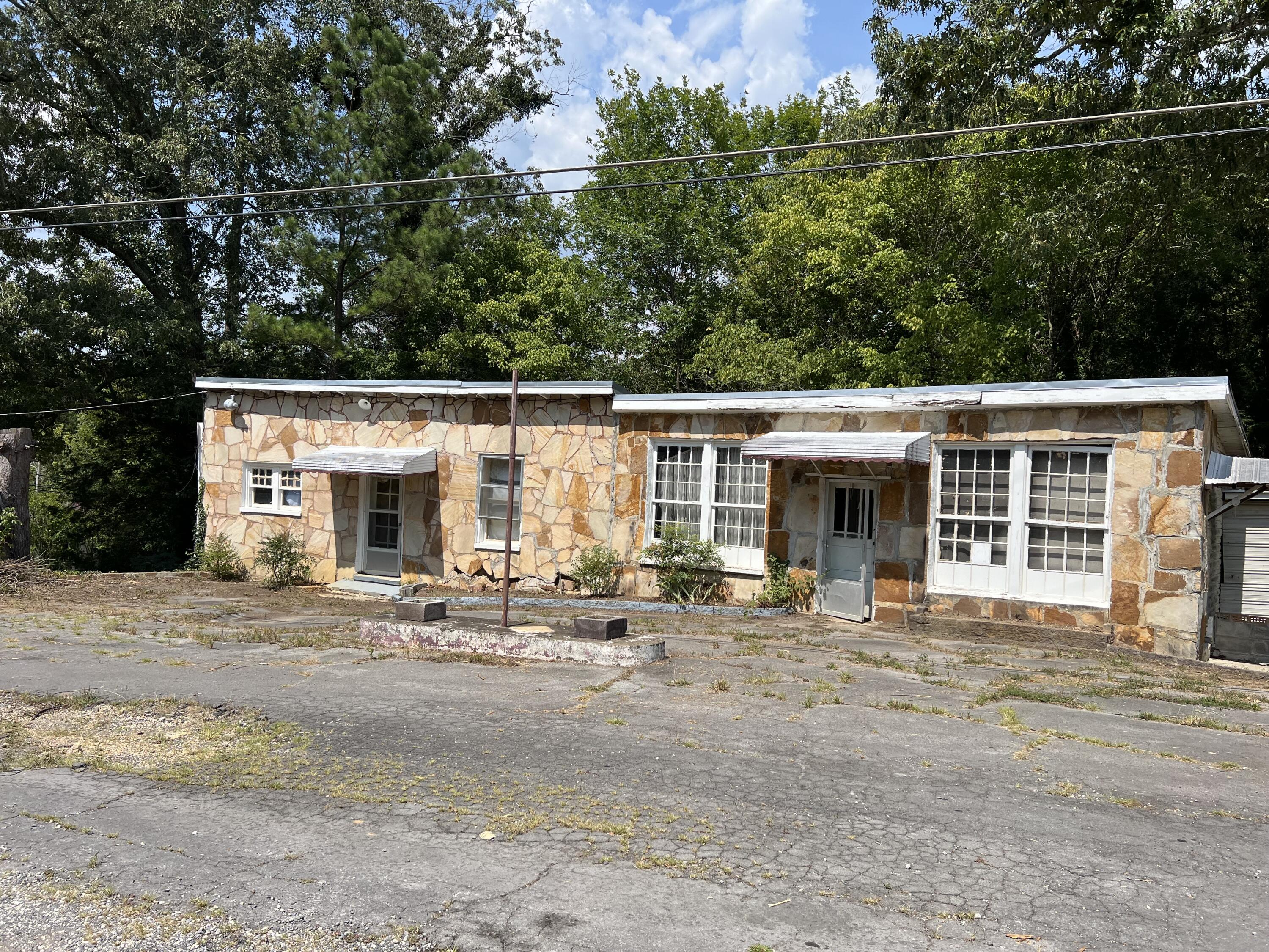 1096 County Rd 835 Property Photo 1