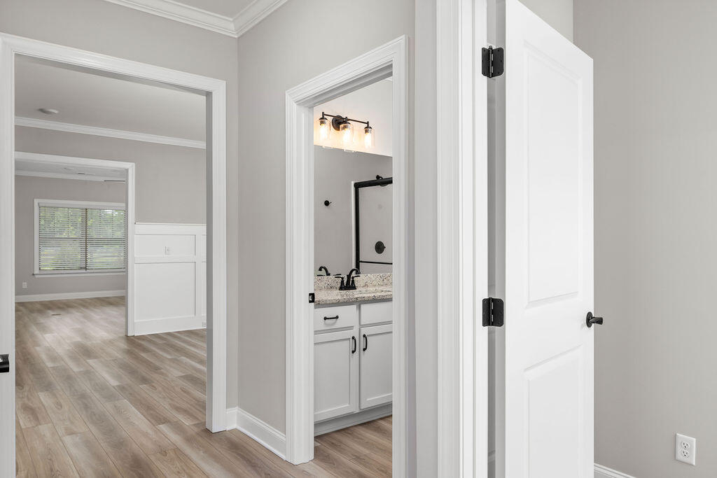 8852 Knolling Loop Property Photo 3