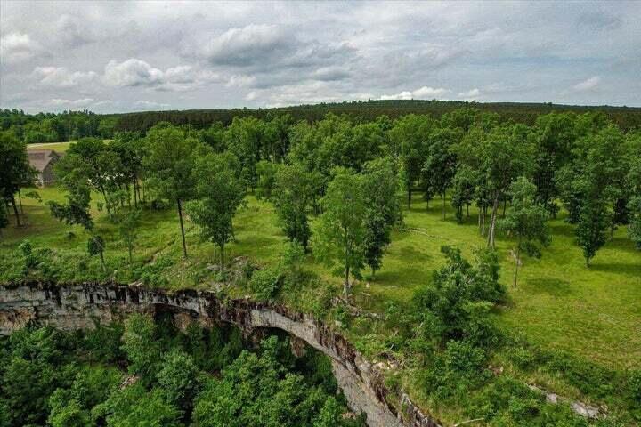 640 River Bluffs Drive Property Photo 9