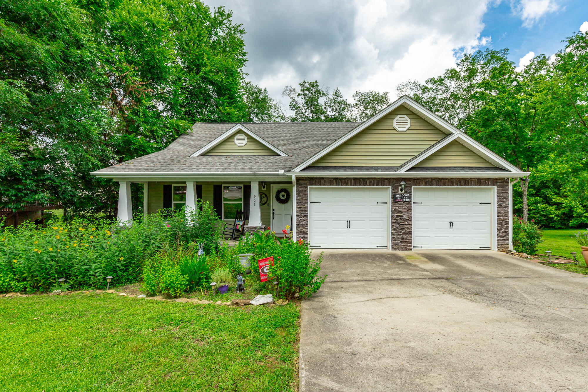 901 Haggard Road Property Photo 1