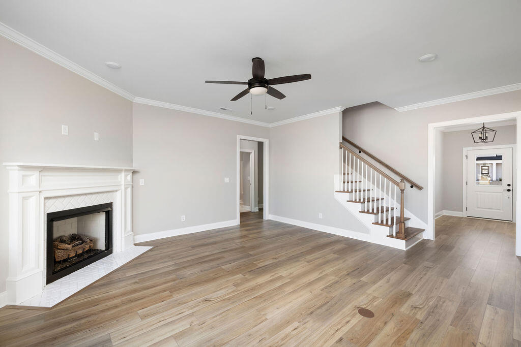 527 Winchester Drive Property Photo 6