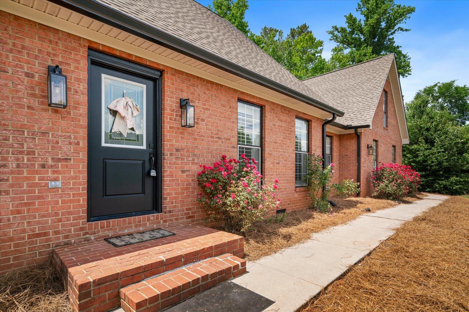 2654 Foxmore Circle Property Photo 2